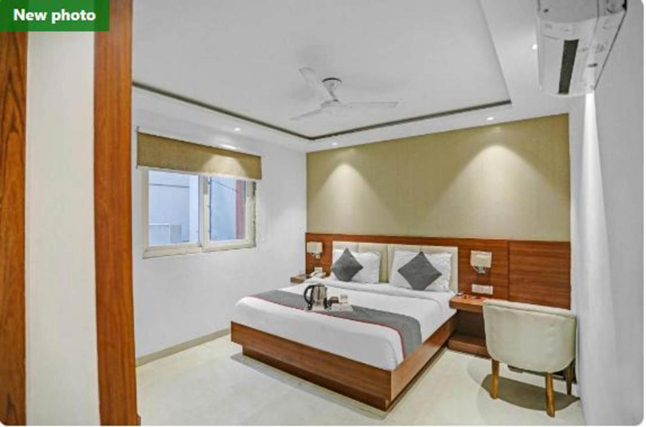 Wowstops-Clark Near Delhi Airport Hotel Nuova Delhi Esterno foto